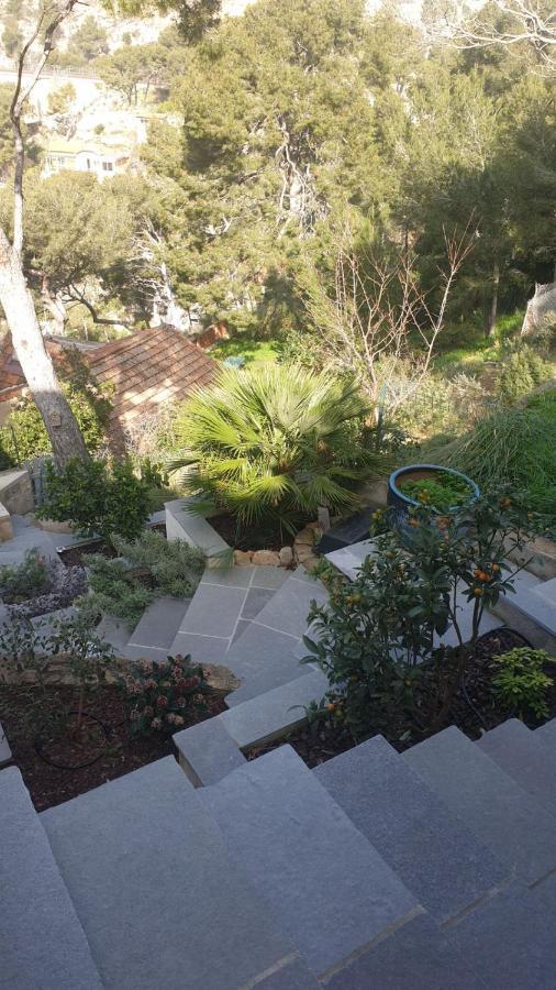 Les Terrasses Des Anthenors Bed and Breakfast Ensues-la-Redonne Exteriör bild